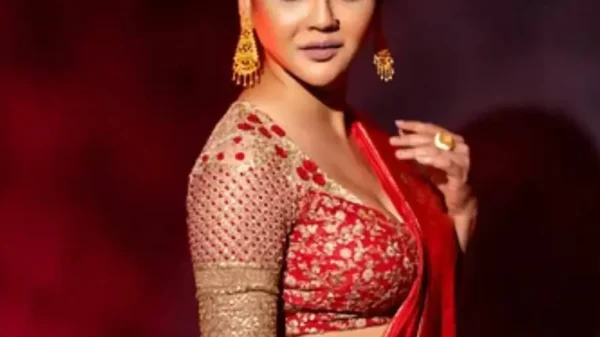বিয়েবিচ্ছেদ নিয়ে নীরবতা ভেঙে যা বললেন জয়া