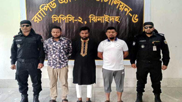 ঝিনাইদহে ফেন্সিডিলসহ৩ মাদক ব্যবসায়ী গ্রেফতার