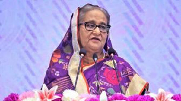 চিকিৎসকরা 'প্রাইভেট প্র্যাকটিস' কমিয়ে গবেষণায় নজর দিন: প্রধানমন্ত্রী