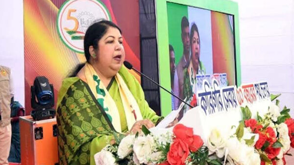 তথ্য-প্রযুক্তিকে আলিঙ্গন করে দেশের মানুষ এগিয়ে যাচ্ছে : স্পিকার