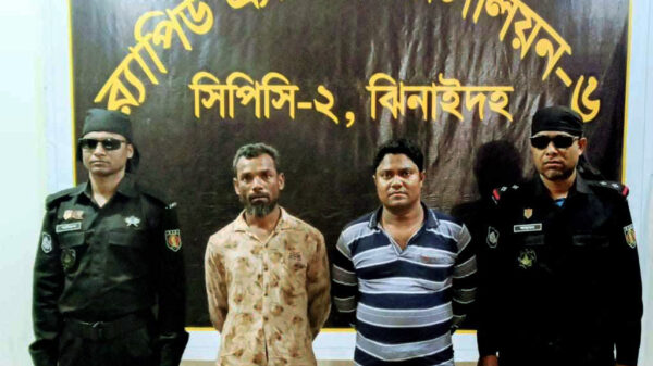 হরিণাকুন্ডেবিশেষ অভিযান চালিয়ে অপহরণ চক্রের মূলহোতাসহ গ্রেফতার-২