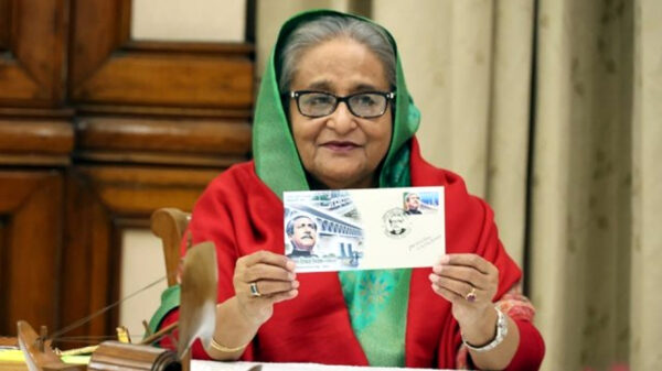 স্বাধীনতা দিবসে স্মারক ডাকটিকিট ও খাম অবমুক্ত করলেন প্রধানমন্ত্রী