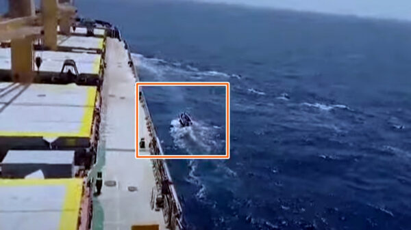 এবার অজানা গন্তব্যে জলদস্যুর কবলে পড়া সেই জাহাজ
