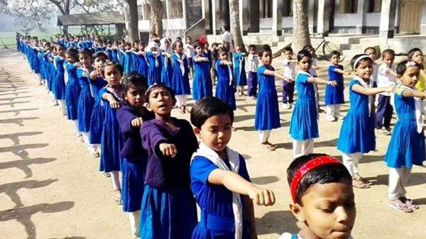 প্রচণ্ড তাপপ্রবাহে স্কুলে অ্যাসেম্বলি বন্ধ রাখার নির্দেশ