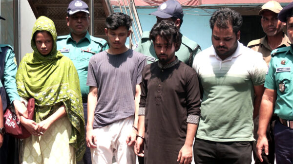 ‘ব্যারিস্টারের নির্দেশে তরুণীকে ২৫ দিন ধরে গণধর্ষণ, ভিডিও ধারণ’